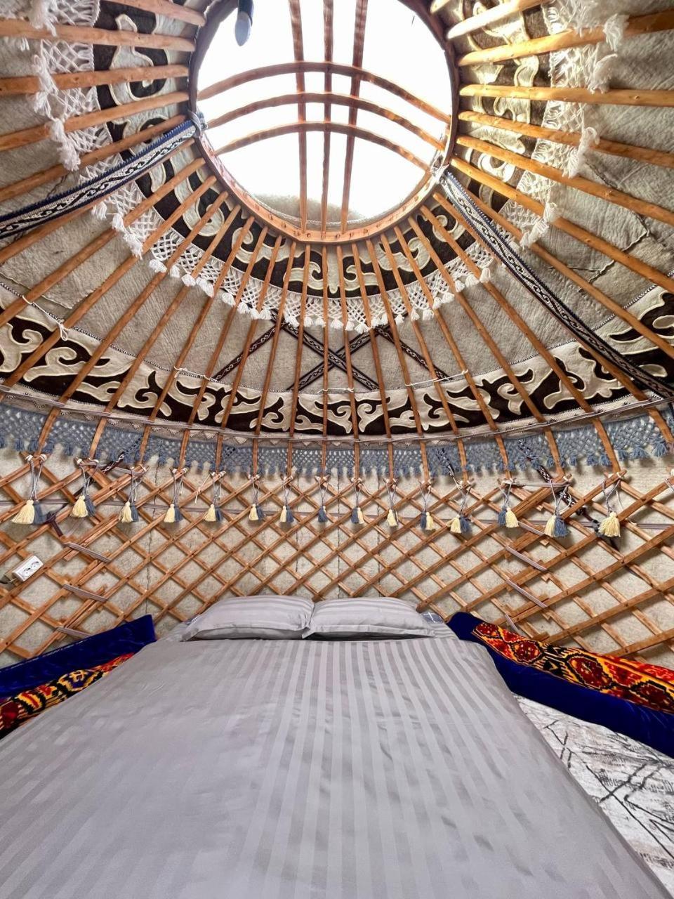 Bed and Breakfast Agat Yurt Camp à Kaji-Say Extérieur photo