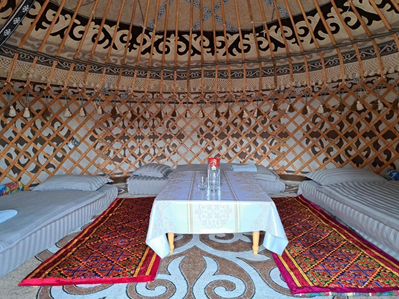 Bed and Breakfast Agat Yurt Camp à Kaji-Say Extérieur photo
