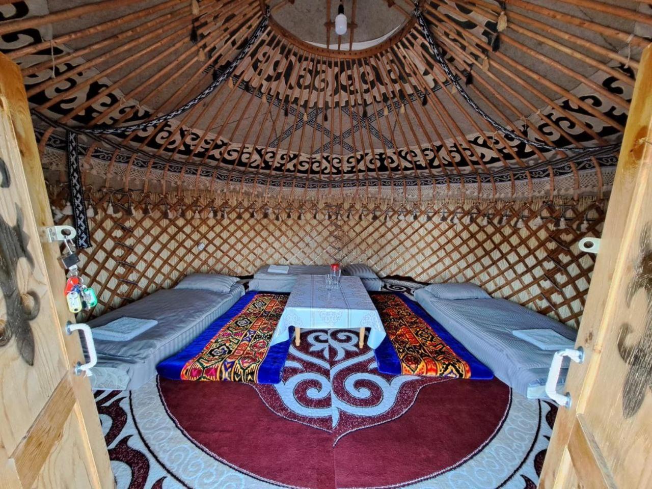 Bed and Breakfast Agat Yurt Camp à Kaji-Say Extérieur photo
