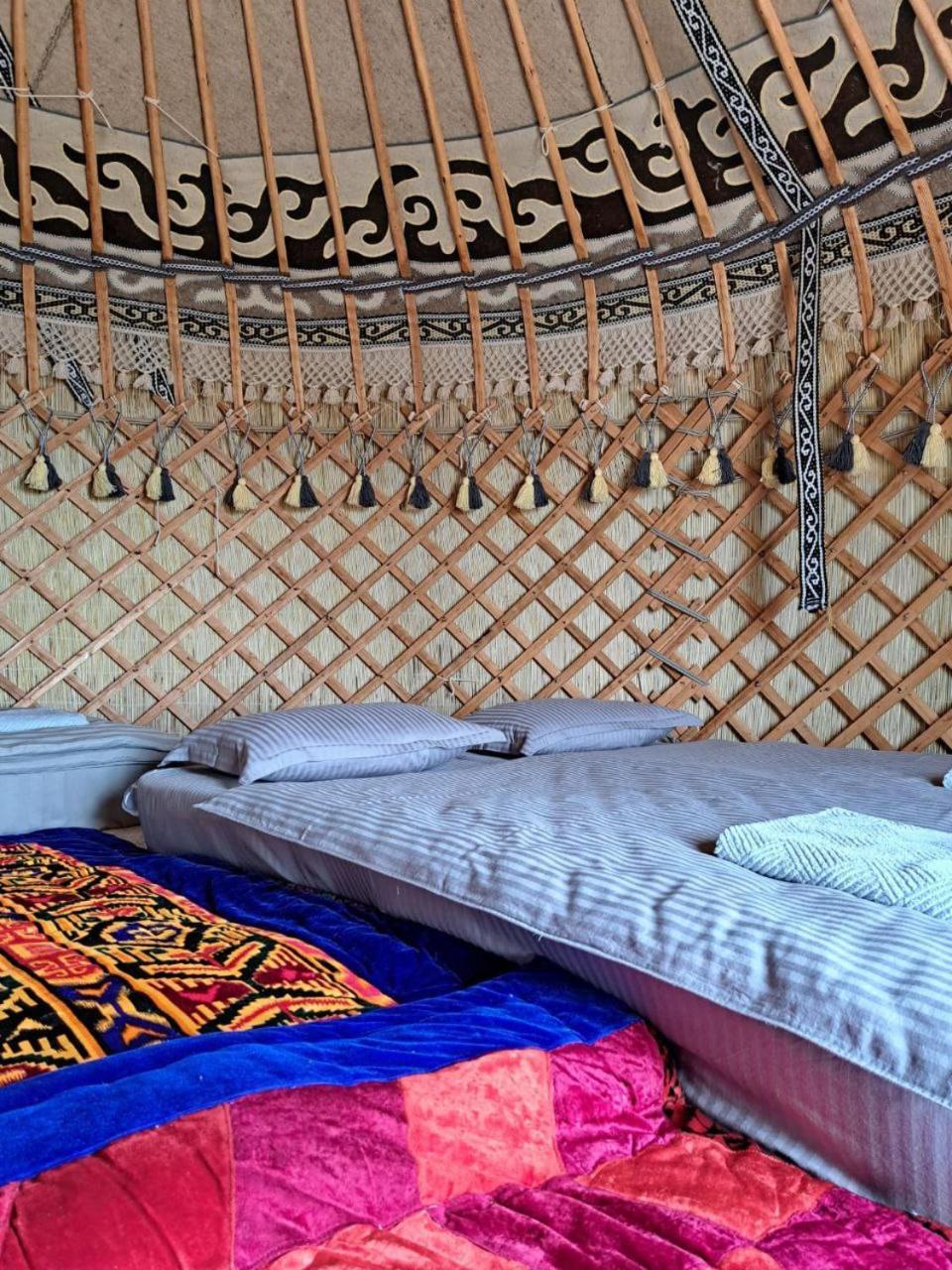 Bed and Breakfast Agat Yurt Camp à Kaji-Say Extérieur photo