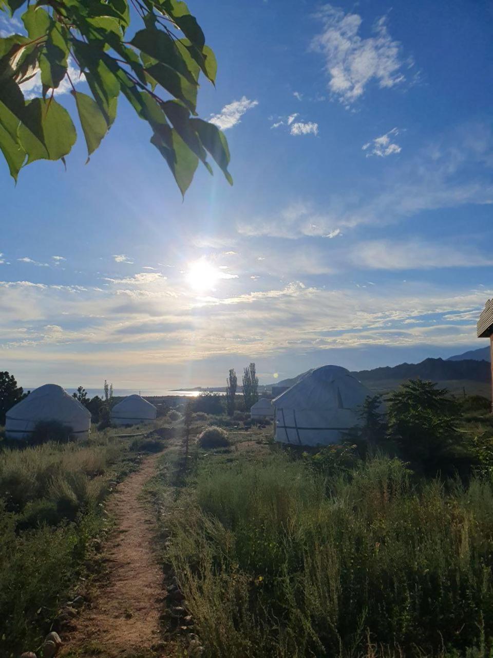 Bed and Breakfast Agat Yurt Camp à Kaji-Say Extérieur photo