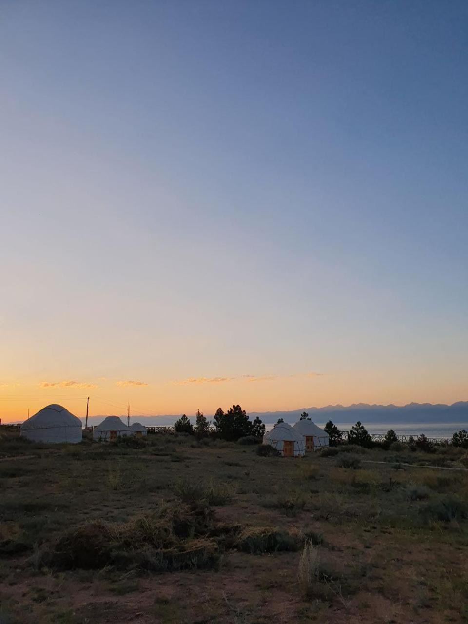 Bed and Breakfast Agat Yurt Camp à Kaji-Say Extérieur photo